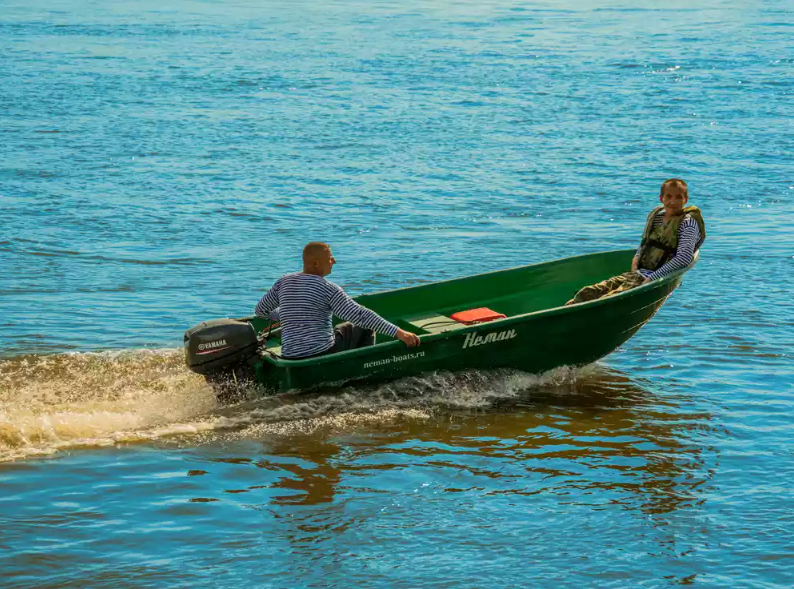 Стеклопластиковая лодка Neman-340 (тримаран) в Орле