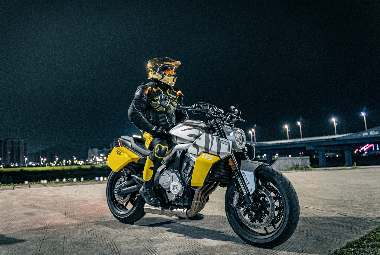 Мотоцикл Benda LFS 700 в Орле