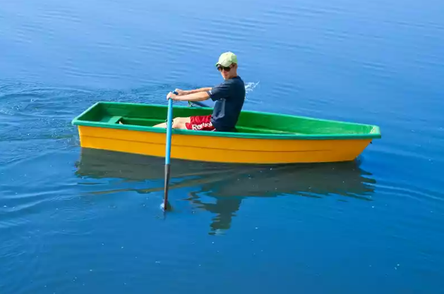 Стеклопластиковая лодка Малютка в Орле