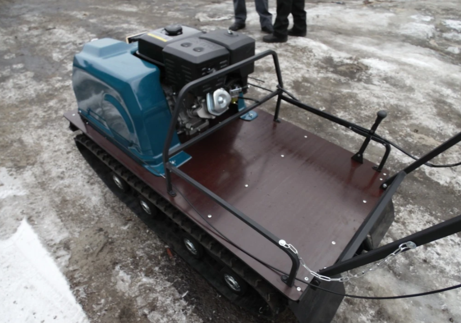 Мотобуксировщик AhtaR LR13 с реверс-вариатором Буран (задний ход) в Орле