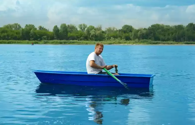 Стеклопластиковая лодка Малютка в Орле