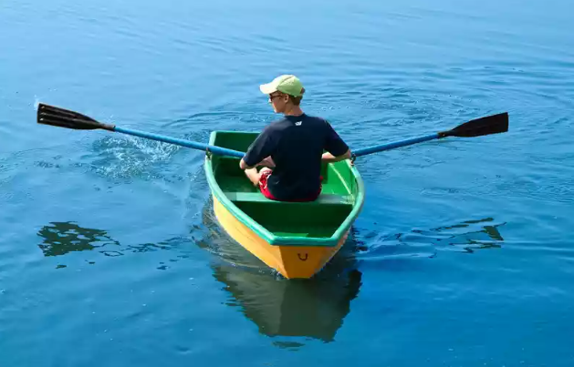 Стеклопластиковая лодка Малютка в Орле
