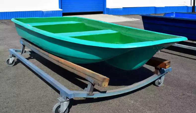 Стеклопластиковая лодка Старт (тримаран) в Орле