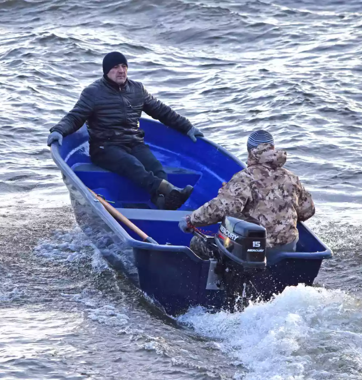 Стеклопластиковая лодка Neman-340 (тримаран) в Орле