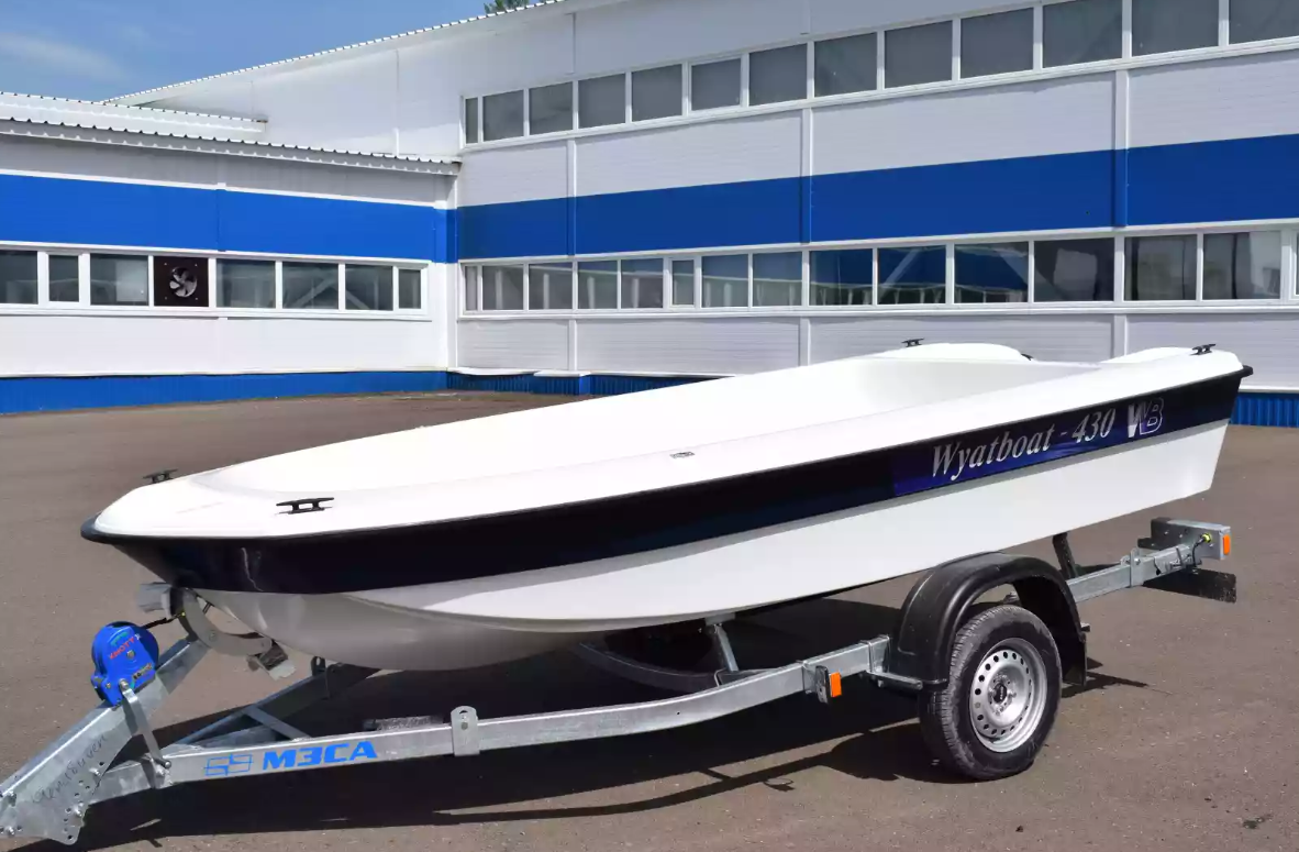 Стеклопластиковая лодка Wyatboat 430 тримаран в Орле