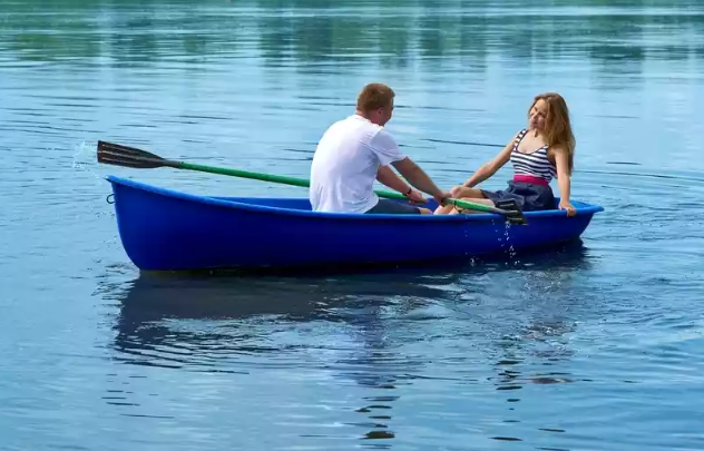 Стеклопластиковая лодка Дельфин в Орле