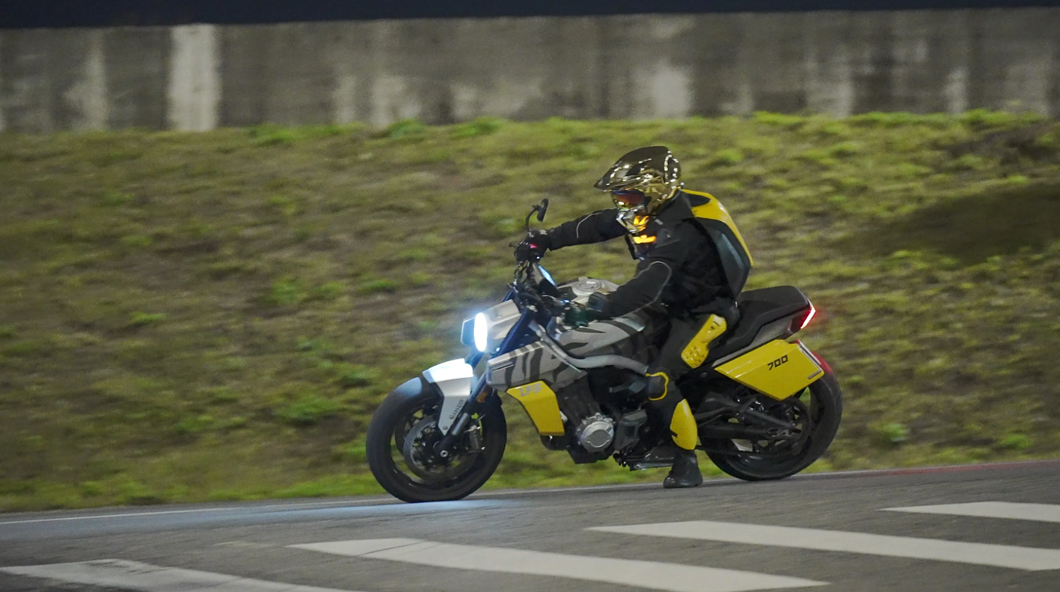 Мотоцикл Benda LFS 700 в Орле