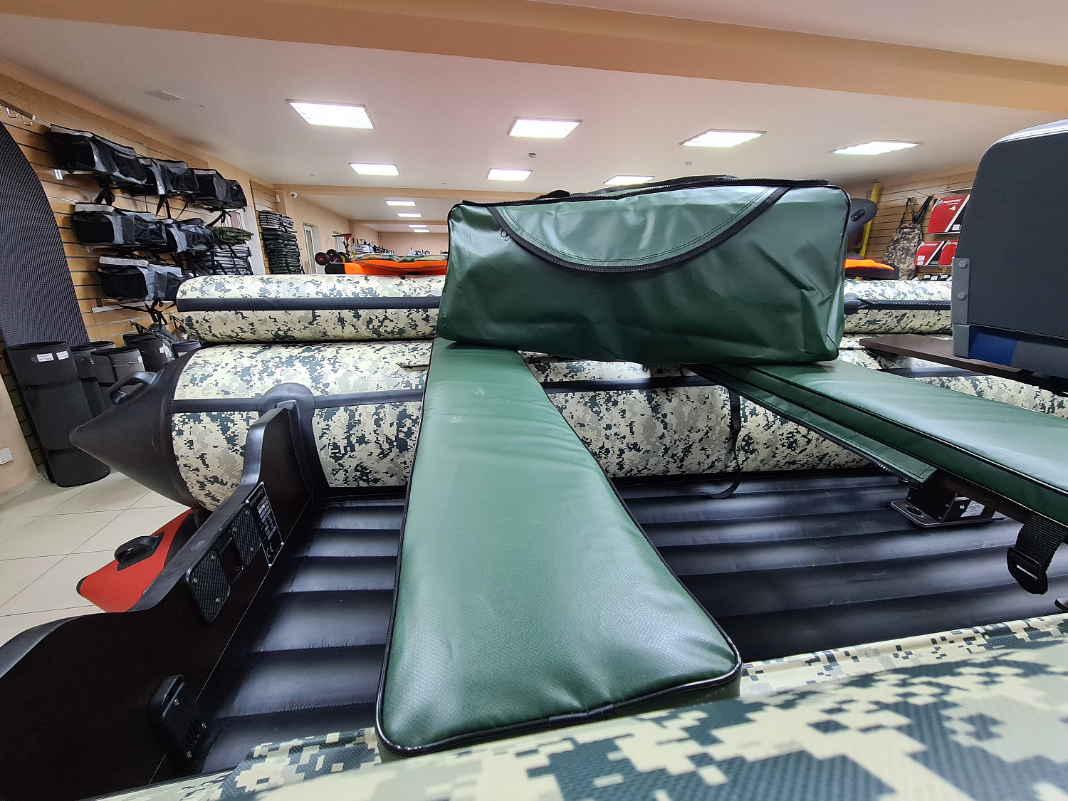 КОМПЛЕКТ МЯГКИХ НАКЛАДОК С СУМКОЙ ДЛЯ ЛОДОК 110Х20 ЗЕЛЕНЫЙ в Орле